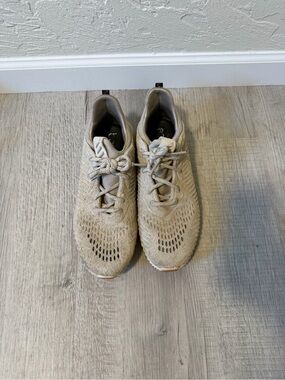Adidas cloud men’s sneakers